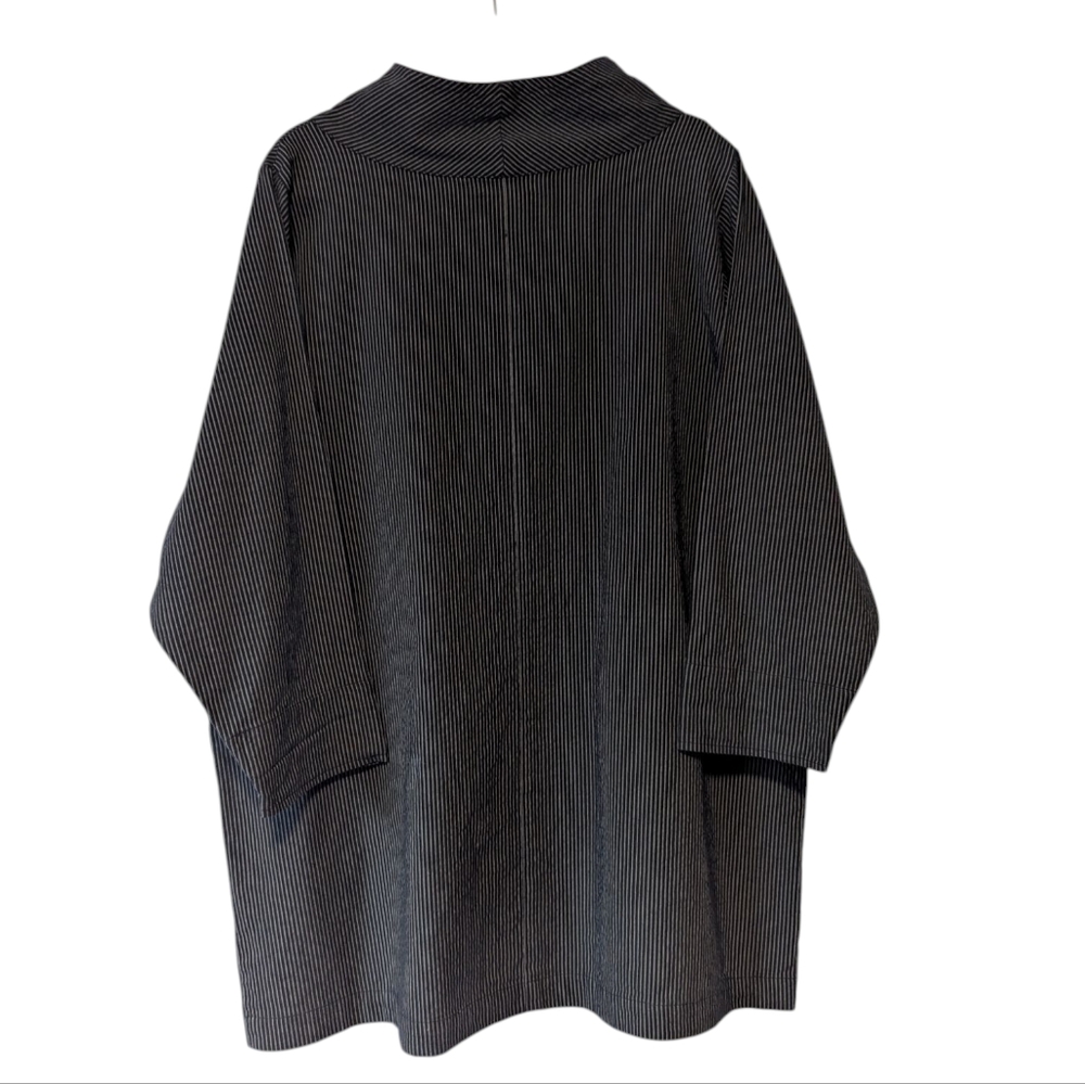 TWO DANES BEIGE/BLACK STRIPED TUNIC LONG TOP SIZE LARGE.